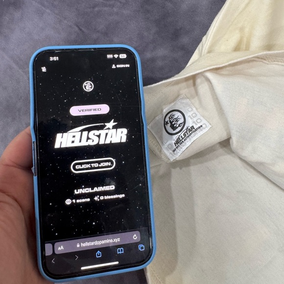 Authentic Hellstar T Shirt with NFC chip - Picture 15 of 16